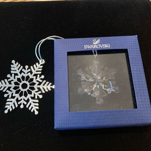 SWAROVSKI Little Snowflake Ornament 1139969 In box - Picture 1 of 11